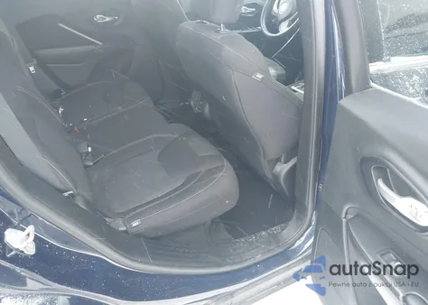 2015 Jeep Cherokee Latitude z USA, uszkodzony, nr VIN 1C4PJLCS3FW669864